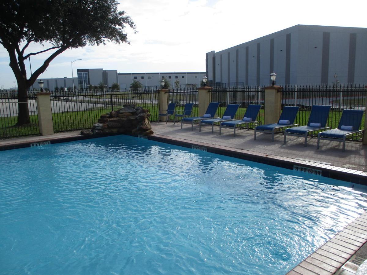 Days Inn & Suites By Wyndham Sam Houston Tollway Jersey Village Zewnętrze zdjęcie