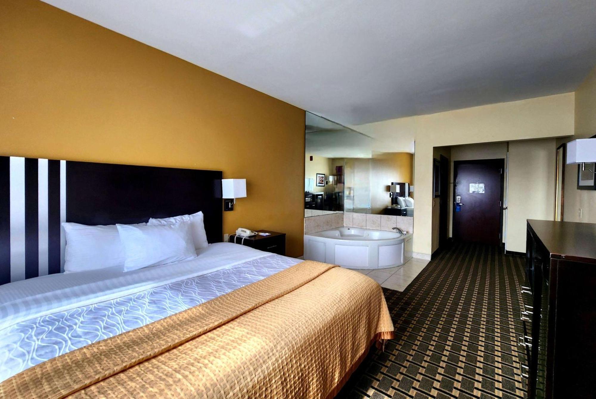 Days Inn & Suites By Wyndham Sam Houston Tollway Jersey Village Zewnętrze zdjęcie
