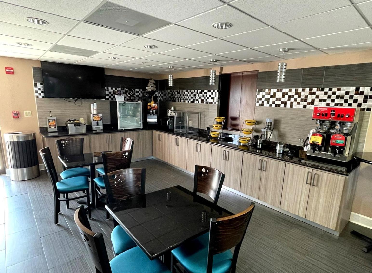 Days Inn & Suites By Wyndham Sam Houston Tollway Jersey Village Zewnętrze zdjęcie
