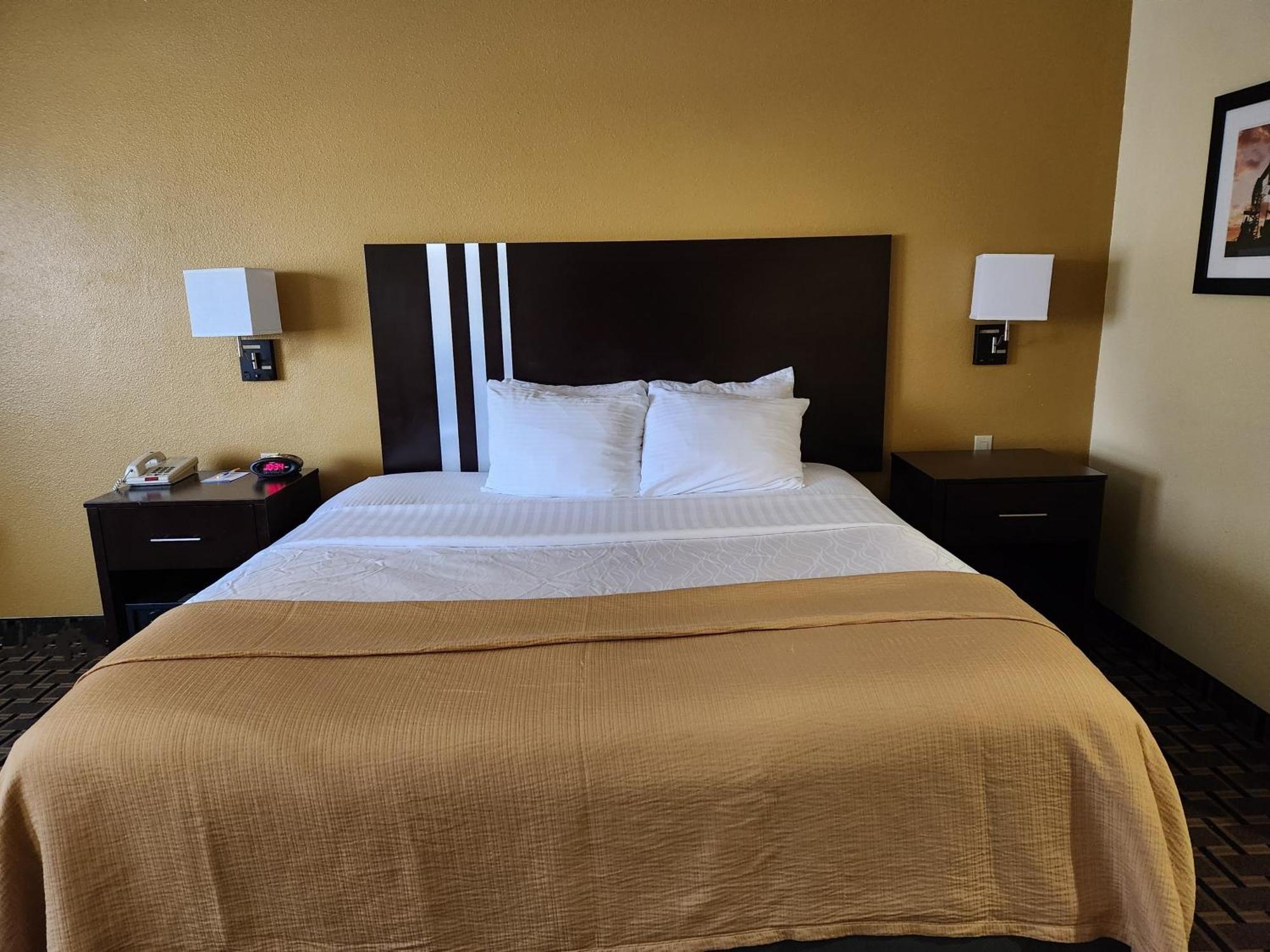 Days Inn & Suites By Wyndham Sam Houston Tollway Jersey Village Zewnętrze zdjęcie