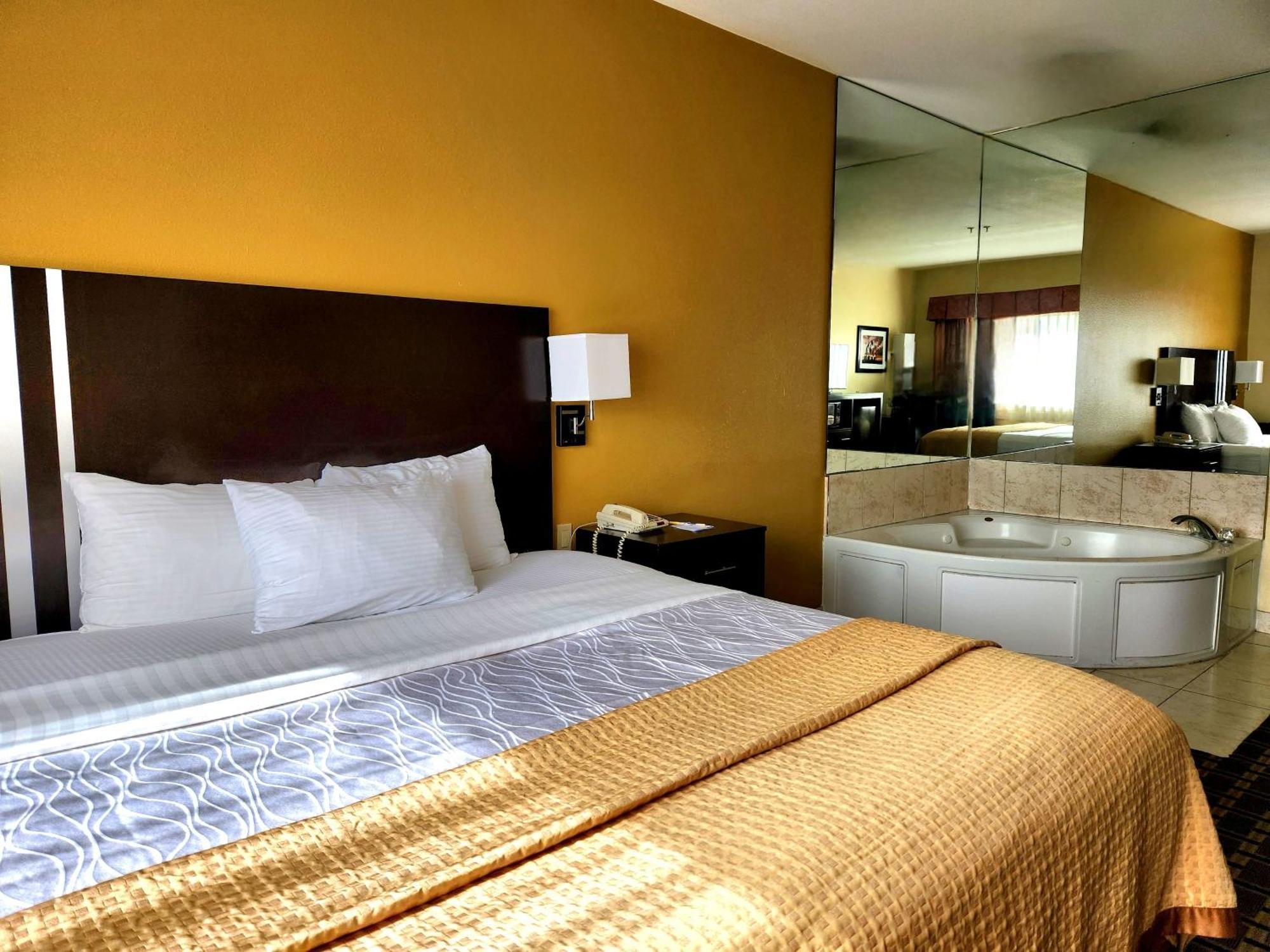 Days Inn & Suites By Wyndham Sam Houston Tollway Jersey Village Zewnętrze zdjęcie