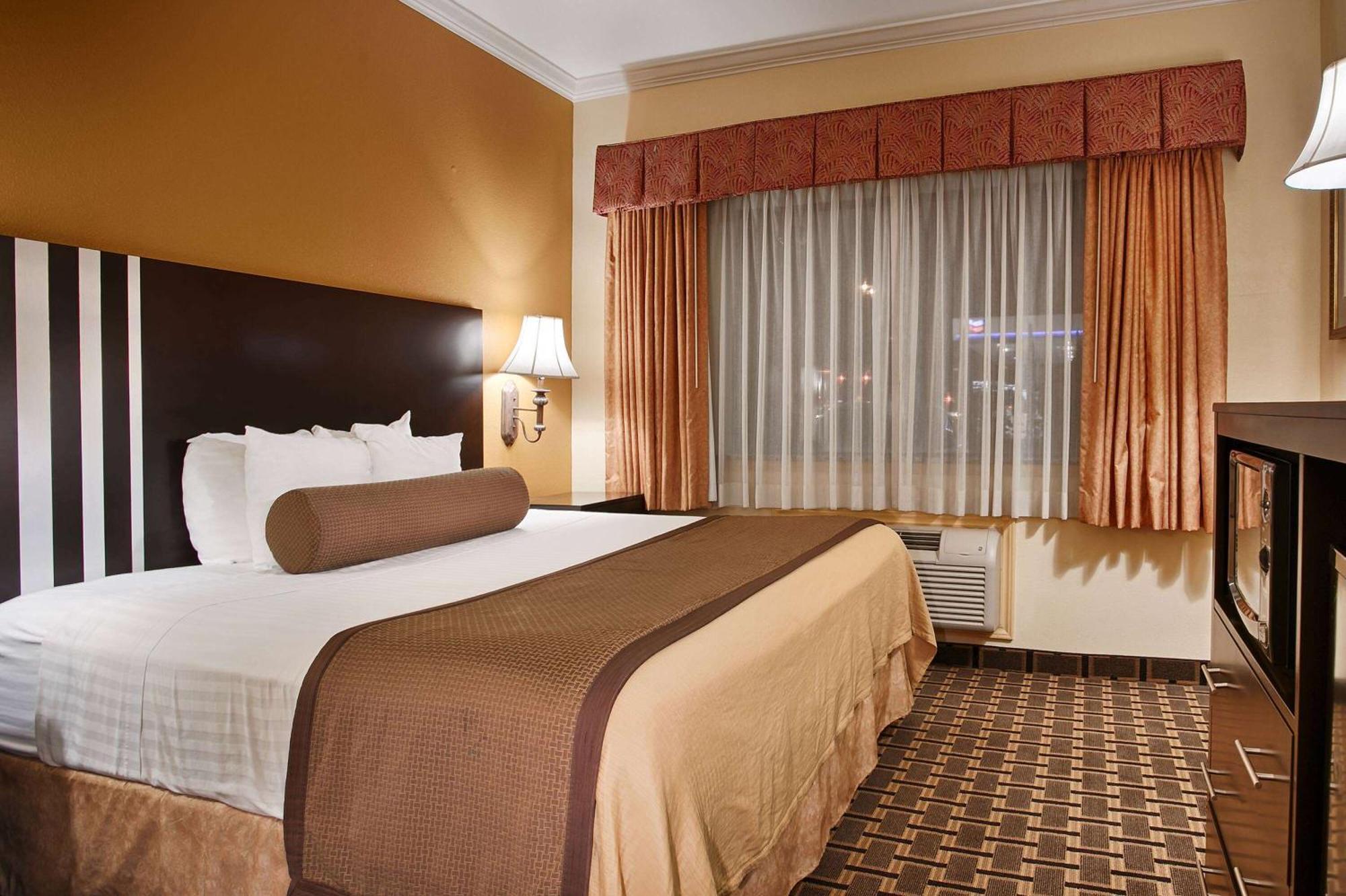 Days Inn & Suites By Wyndham Sam Houston Tollway Jersey Village Zewnętrze zdjęcie