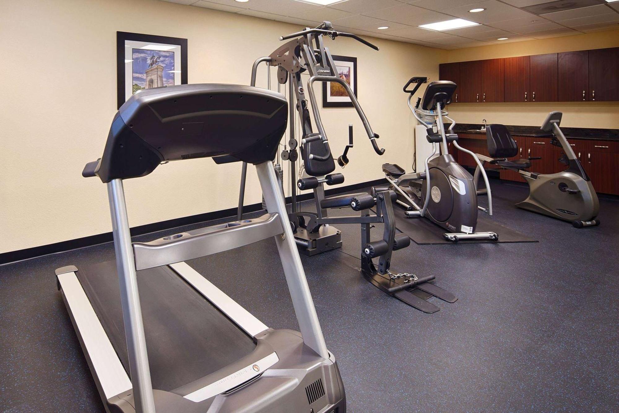 Days Inn & Suites By Wyndham Sam Houston Tollway Jersey Village Zewnętrze zdjęcie
