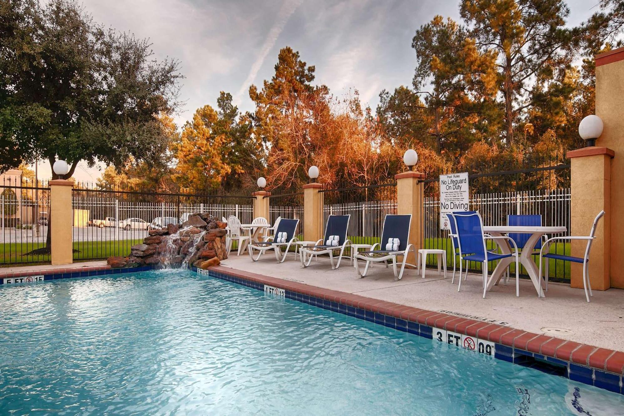 Days Inn & Suites By Wyndham Sam Houston Tollway Jersey Village Zewnętrze zdjęcie